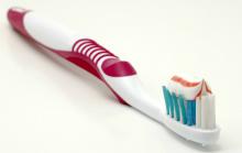 کلینیک تخصصی دندان پزشکی مرزداران ارتودنسی جرم گیری عصب کشی ایمپلنت مسواک کشیدن